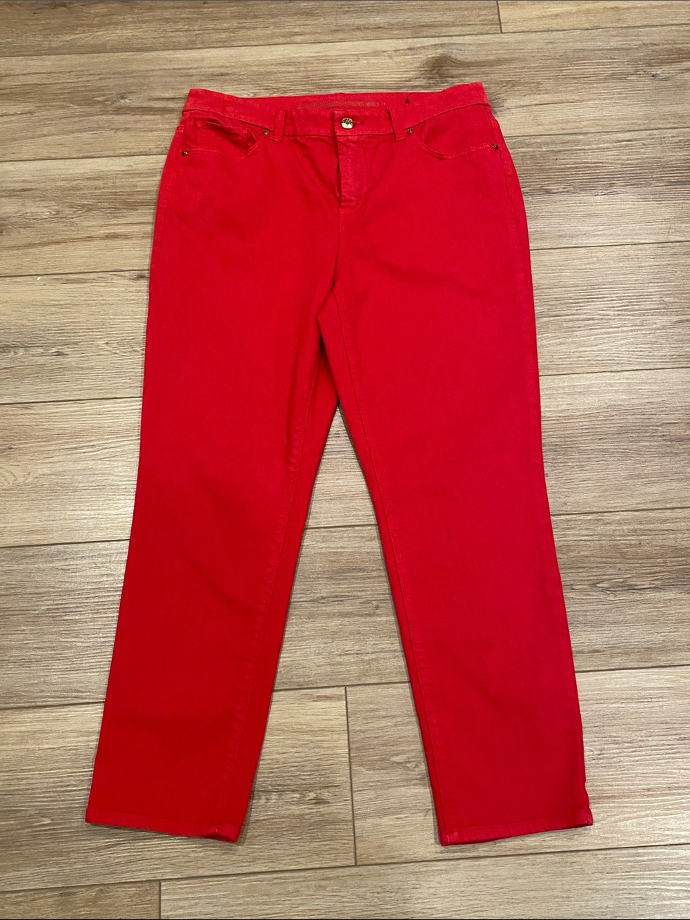 Chico’s So Slimming Girlfriend Ankle Jeans Sz 8 Red